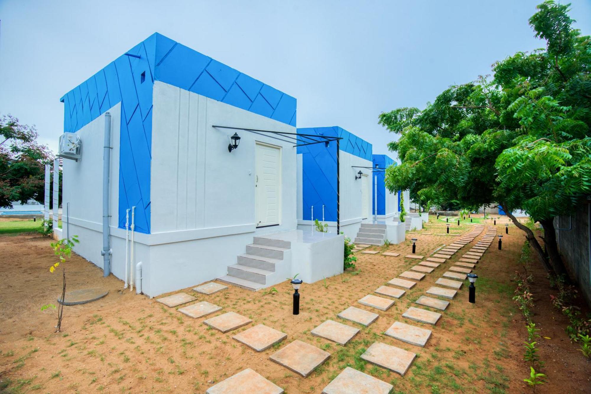 Seaborne Beach Resort Auroville Extérieur photo