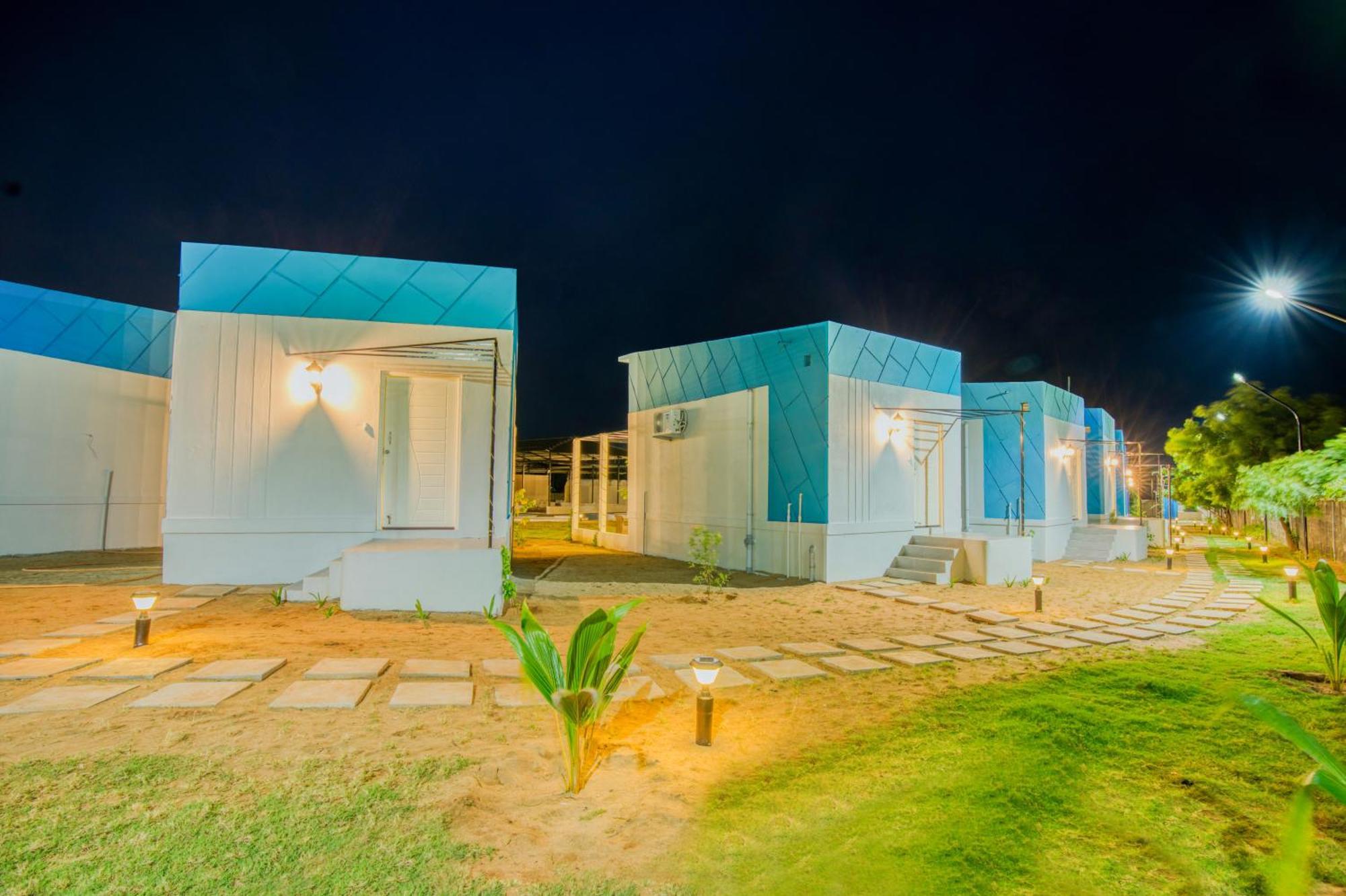 Seaborne Beach Resort Auroville Extérieur photo